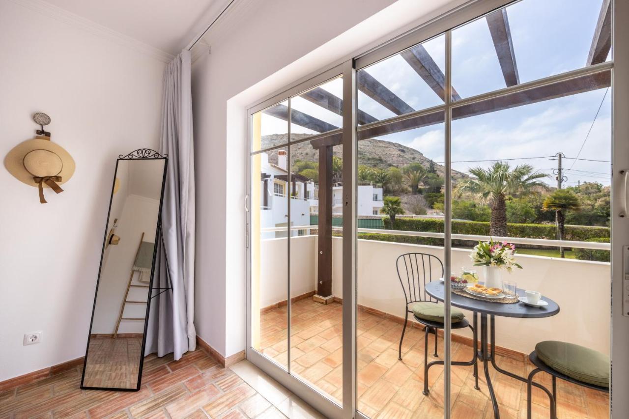 Coolhouses Luz, 3 Bed Linked House, Shared Pool, A Stone'S Throw Of The Sea, Casa Sirrah Dış mekan fotoğraf