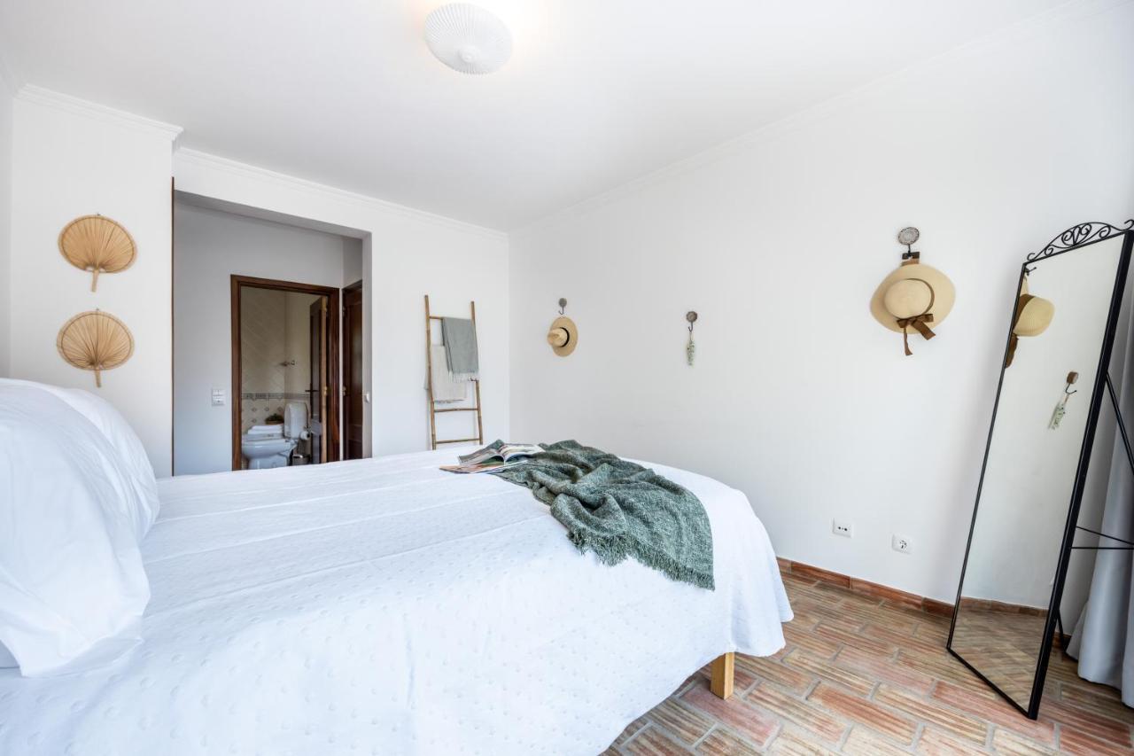 Coolhouses Luz, 3 Bed Linked House, Shared Pool, A Stone'S Throw Of The Sea, Casa Sirrah Dış mekan fotoğraf